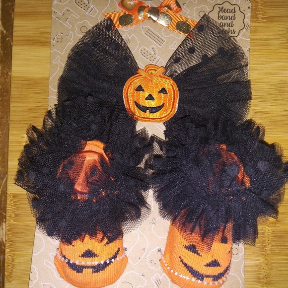 Baby Essentials Pumpkin Jack O Lantern Headband and Socks Gift Set 0-6 Months - Picture 1 of 5